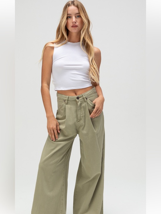 Wrangler Pants - Wrangler Wide Leg pleated Trousers High-Rise in Sage